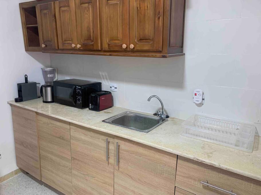 Appartement 5 Lits Climatise Salon 2Chambres Cuisine Equipee Sdb Staoueli 外观 照片